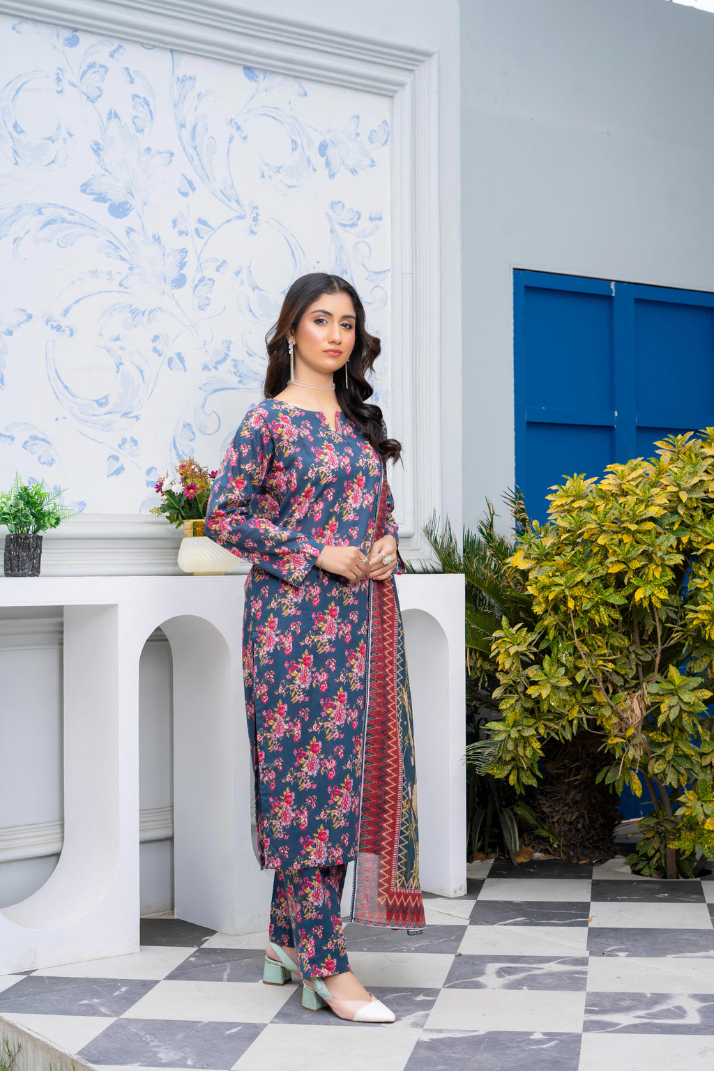 Stitched 3-Piece Suit – Midnight Bloom with Vibrant Florals