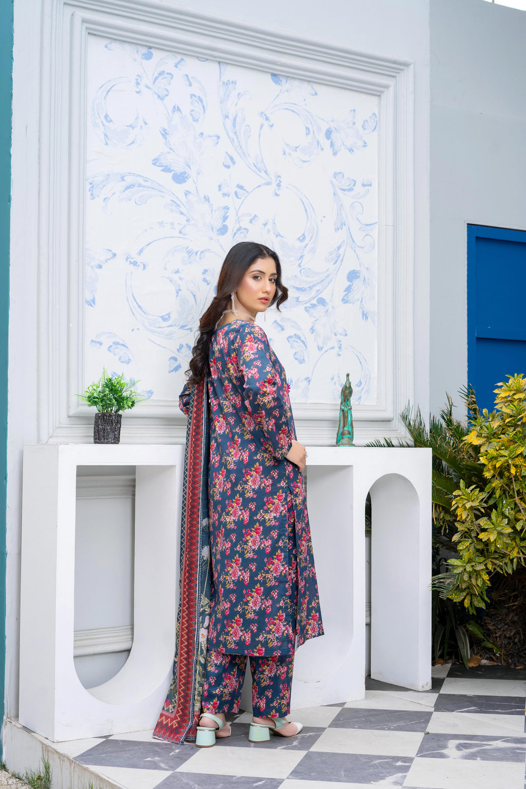 Stitched 3-Piece Suit – Midnight Bloom with Vibrant Florals