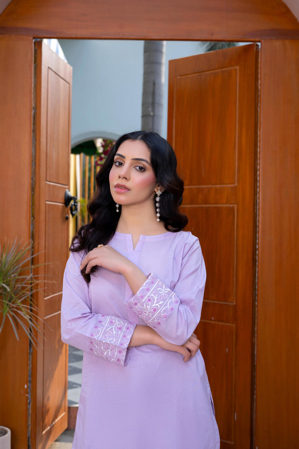 Stitched 2-Piece Suit – Lavender Embroidered Serenity