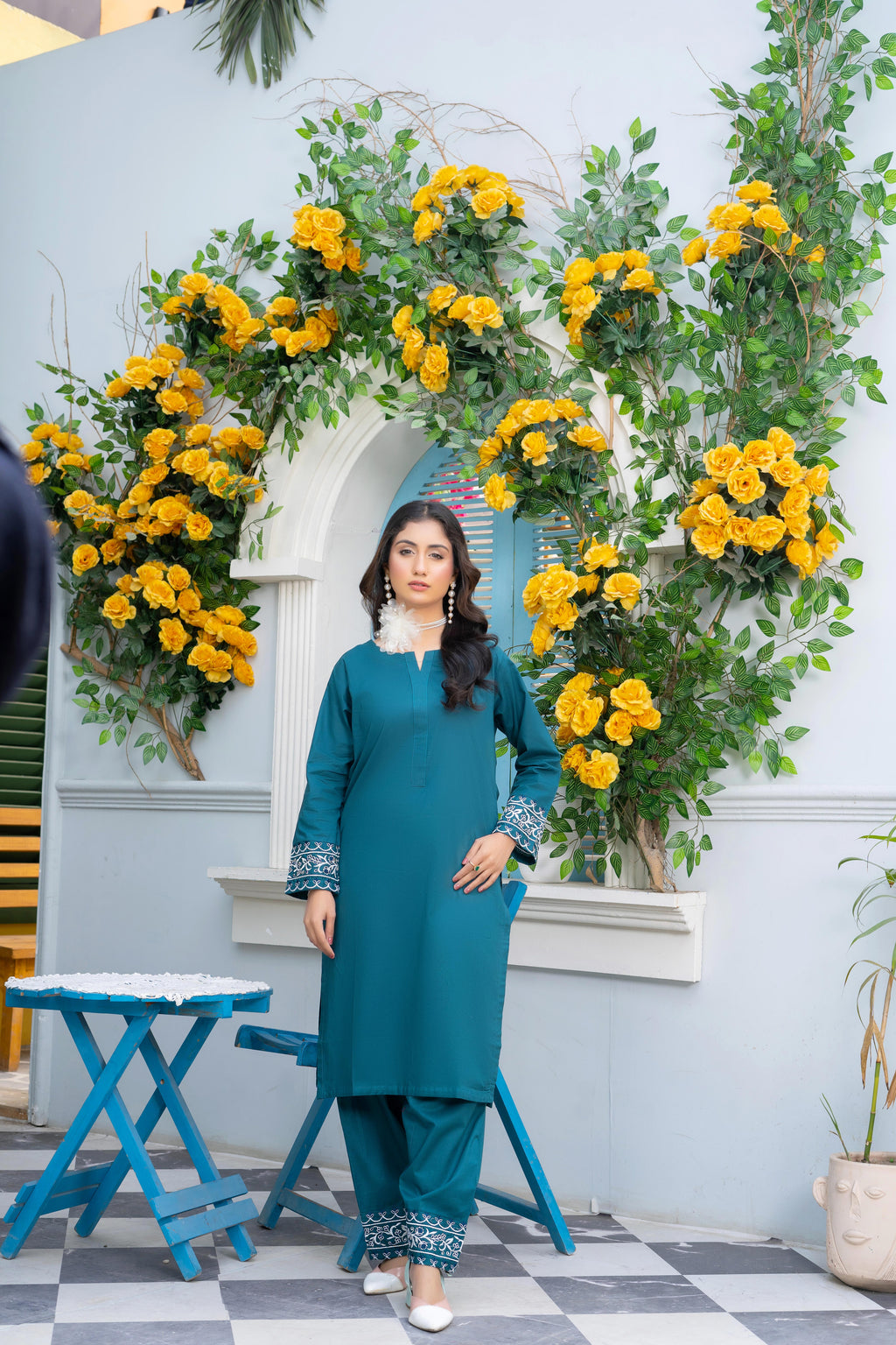 Stitched 2-Piece Suit – Teal Bloom with Embroidered Accents
