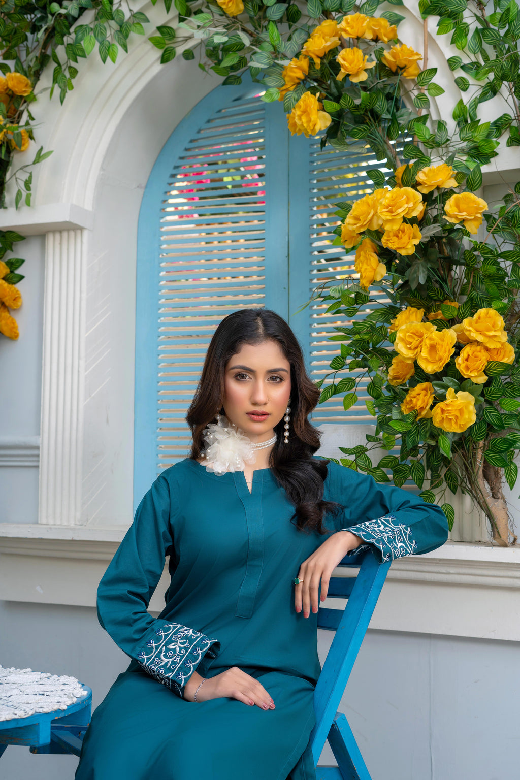 Stitched 2-Piece Suit – Teal Bloom with Embroidered Accents