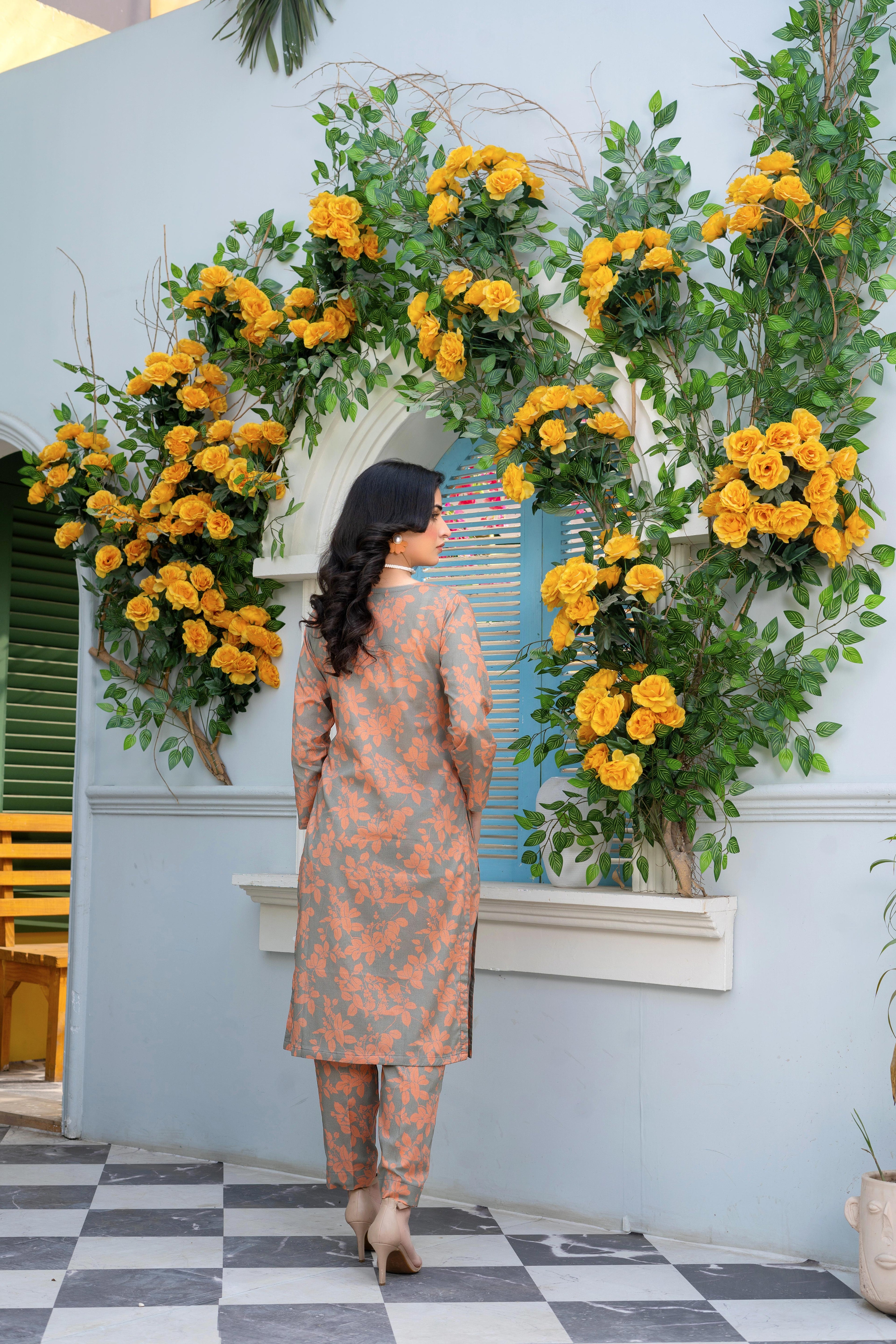 Stitched 2-Piece Suit – Autumn Bloom in Orange & Gray